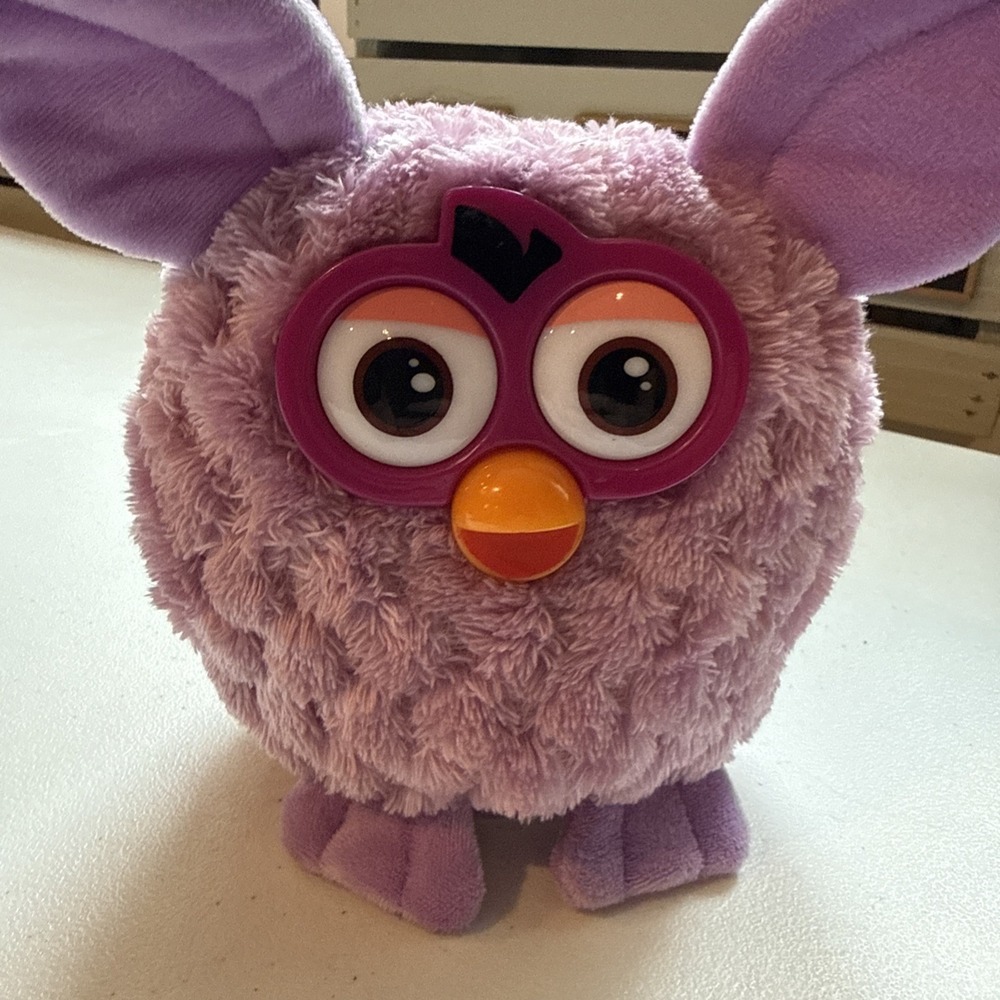 2005 Hasbro Tiger Electronics‎ Purple Furby Plush Toy Tested Works